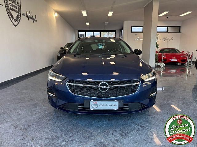 Usata Opel Insignia Edition 122 CV (89 kW) 2021 Bleu met Station wagon