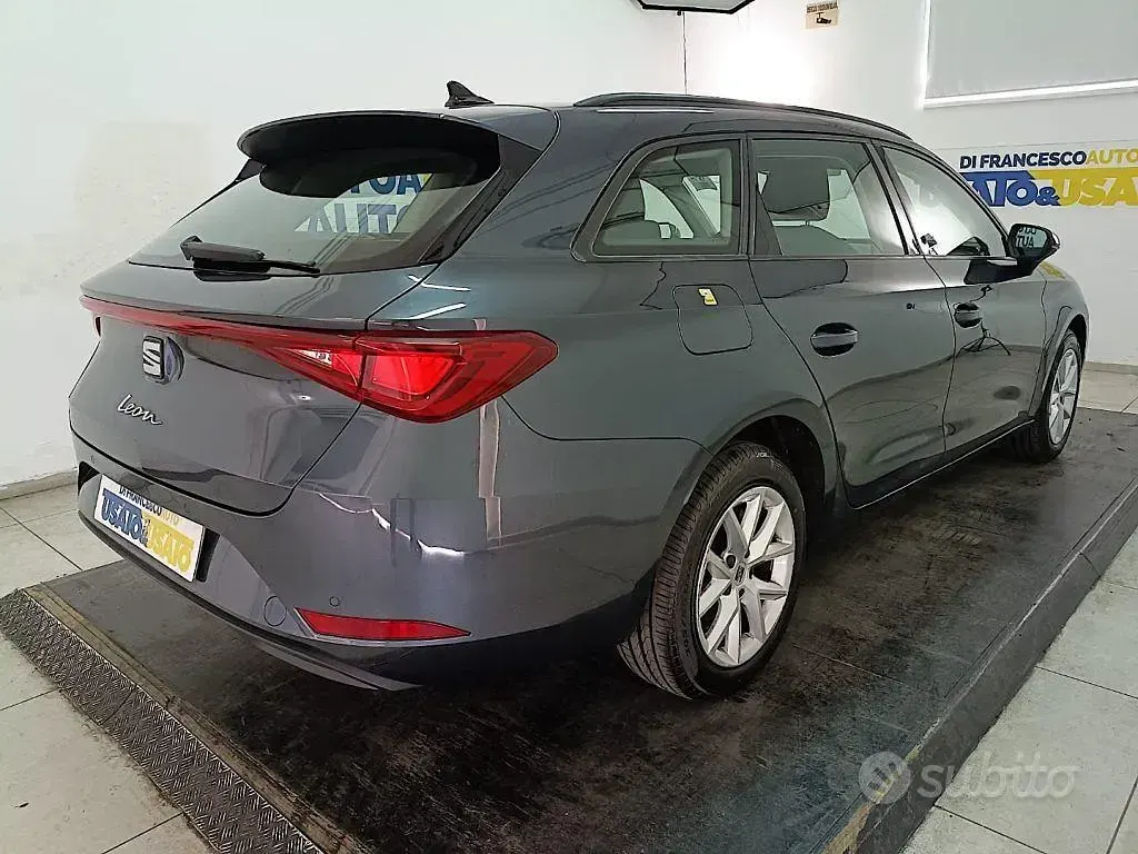 Usata Skoda Octavia Executive 116 CV (85 kW) 2019 Grigio metallizzato Station wagon