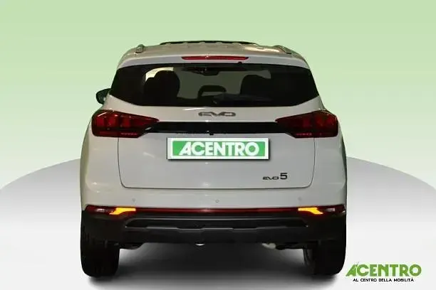 Usata EVO Evo 5 127 CV (93 kW) 2025 Bianco SUV