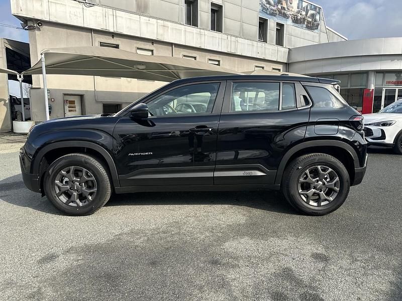 Nuova Jeep Avenger Longitude 101 CV (74 kW) 2025 Nero SUV