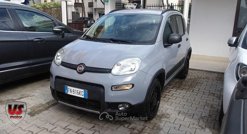 Usata Fiat Panda 4x4 S 86 CV (63 kW) 2018 Grigio Utilitaria