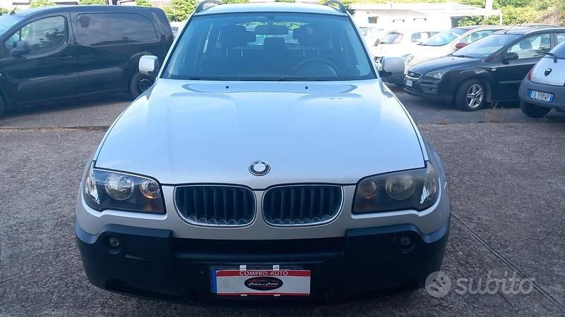 Grigio Usata 2005 BMW X3 SUV | 3000 € (Buon prezzo) - Immagine 1/4