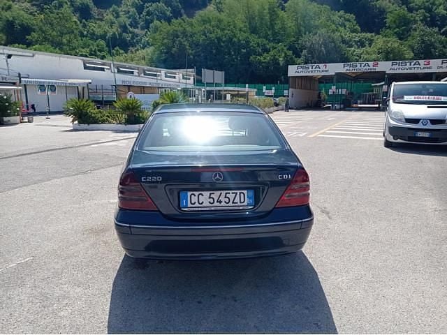Usata Mercedes C220 143 CV (105 kW) 2002 Blu/azzurro(met.) Station wagon