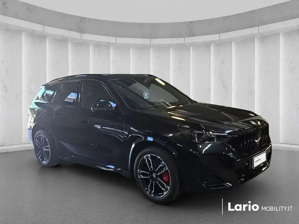Usata BMW X1 M Sport 245 CV (180 kW) 2025 Black sapphire metallizzato SUV