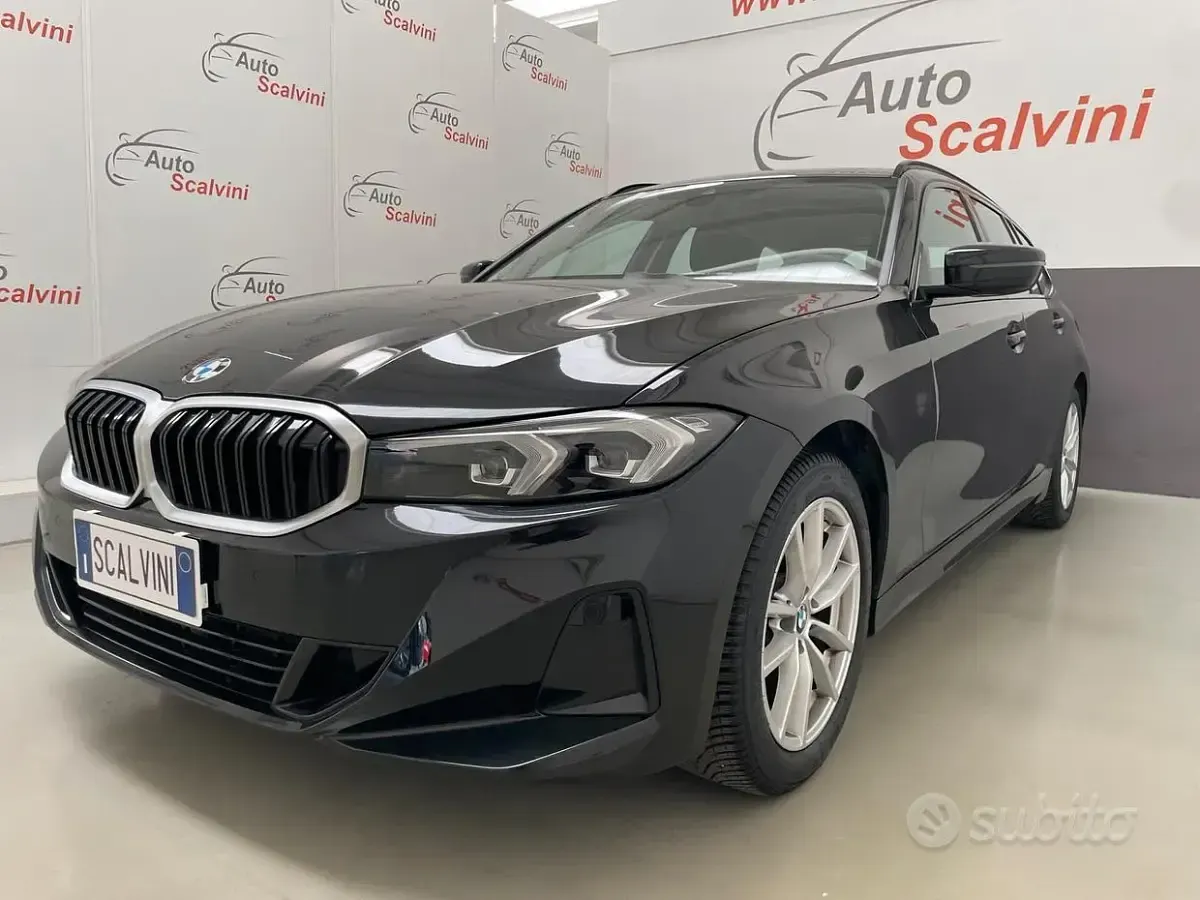Usata BMW 318 156 CV (114 kW) 2023 Nero Station wagon