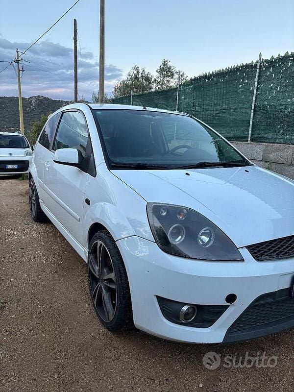 Usata Ford Fiesta ST 2009 Bianco Berlina