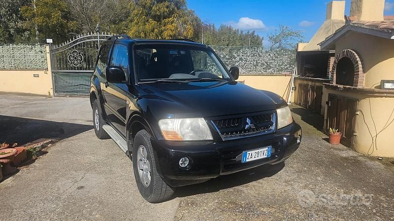 Usata Mitsubishi Pajero 2007 Nero SUV