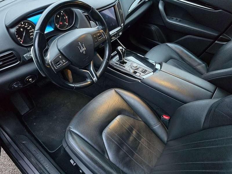 Usata Maserati Levante 250 CV (183 kW) 2017 Grigio SUV