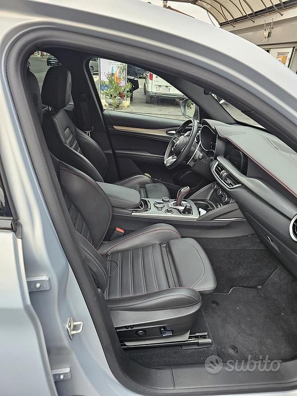 Usata Alfa Romeo Stelvio Competizione 2023 Grigio SUV