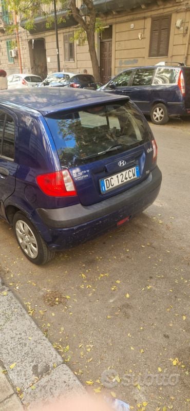 Blu Usata 2008 Hyundai Getz Due volumi | 2000 € (Buon prezzo) - Immagine 1/4