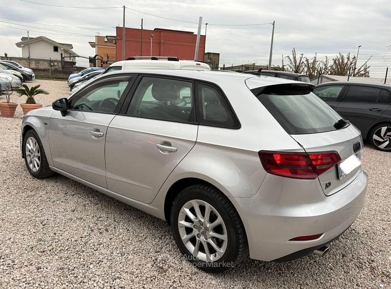Usata Audi A3 105 CV (77 kW) 2013 Gray Berlina