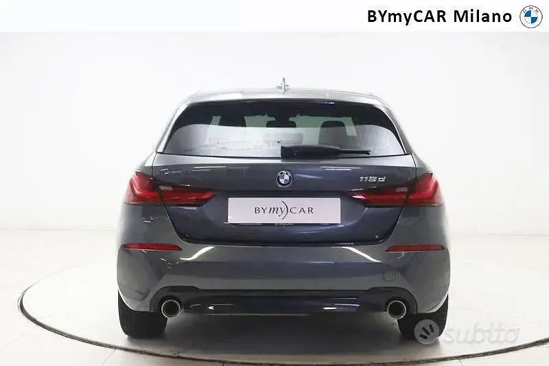 Usata BMW 118 Sport Line 150 CV (110 kW) 2020 Grigio Utilitaria
