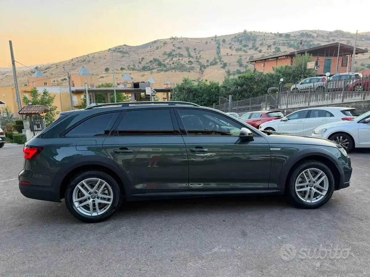Usata Audi A4 Allroad Ambiente 163 CV (119 kW) 2018 Verde Station wagon