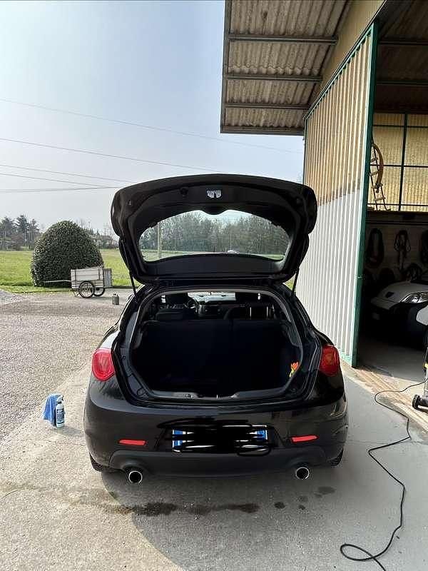 Usata Alfa Romeo Giulietta Sprint 150 CV (110 kW) 2015 Berlina