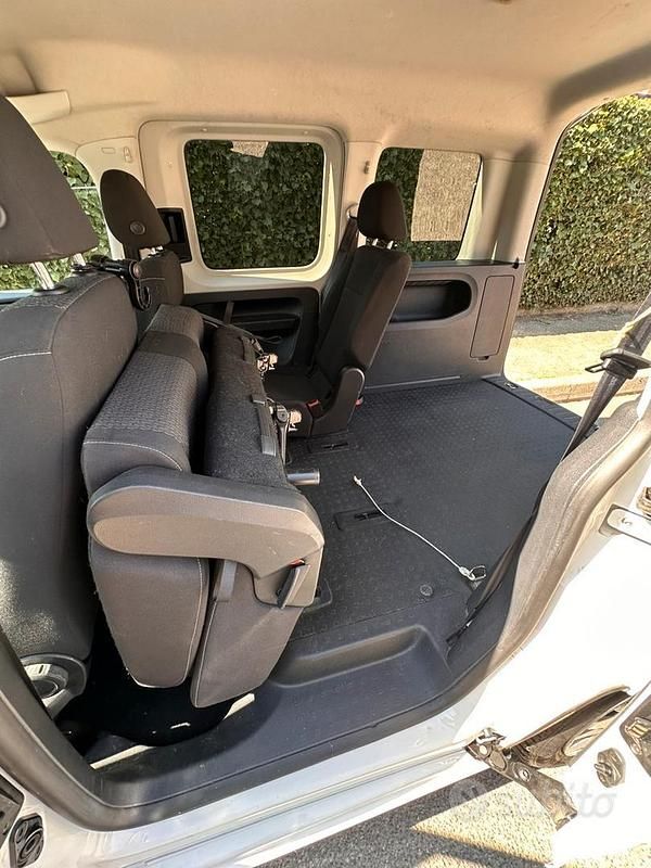 Usata VW Caddy 102 CV (75 kW) 2017 Bianco Monovolume