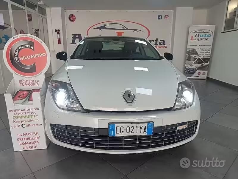 Usata Renault Laguna Coupé 150 CV (110 kW) 2011 Bianco Coupé