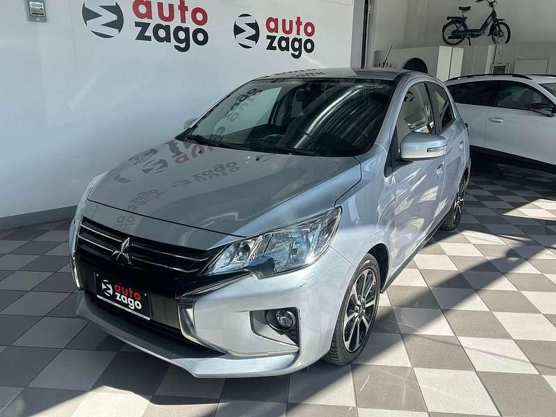 Usata Mitsubishi Space Star Invite 71 CV (52 kW) 2022 Argento metallizzato Utilitaria