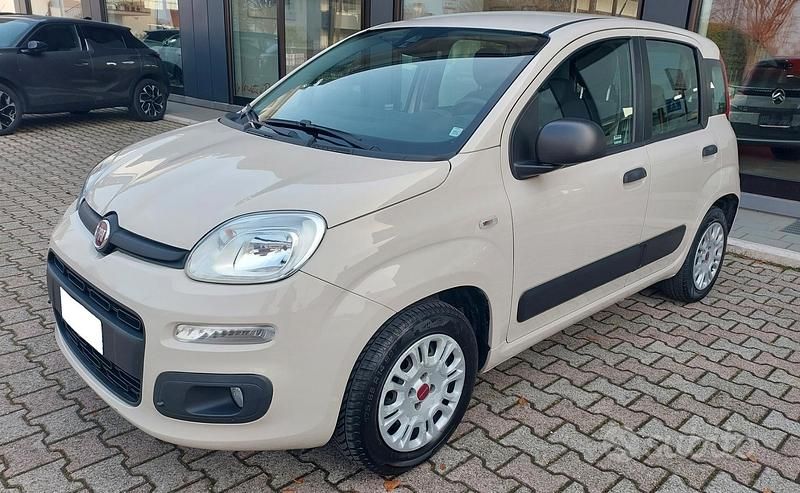 Usata Fiat Panda Easy 69 CV (50 kW) 2017 Utilitaria