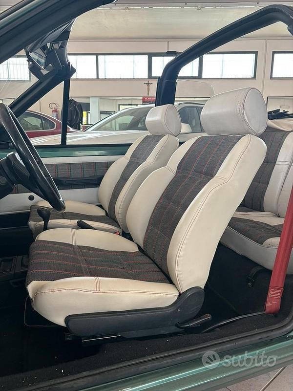 Usata Peugeot 205 Roland Garros 75 CV (55 kW) 1993 Verde Cabrio