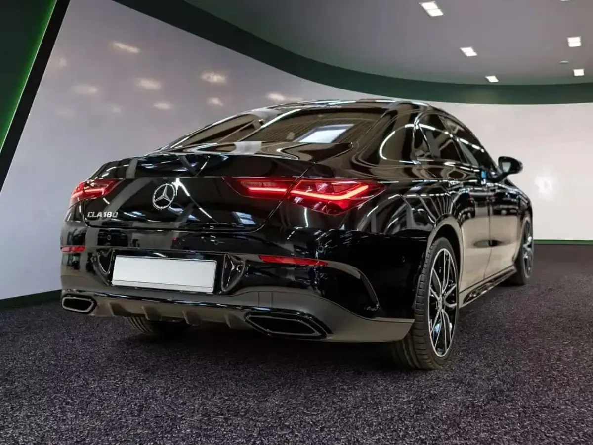 Usata Mercedes CLA180 AMG 136 CV (100 kW) 2026 Nero cosmo Coupé