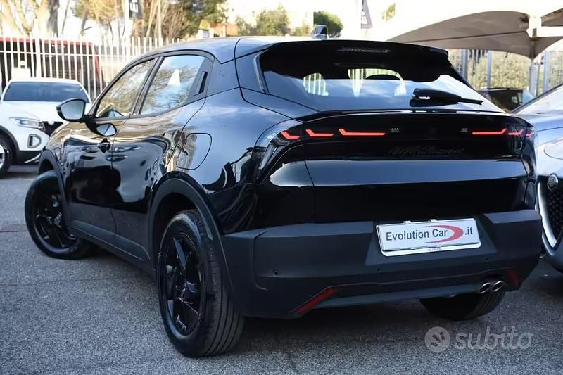 Usata Alfa Romeo GT Junior 136 CV (100 kW) 2024 Nero pastello SUV