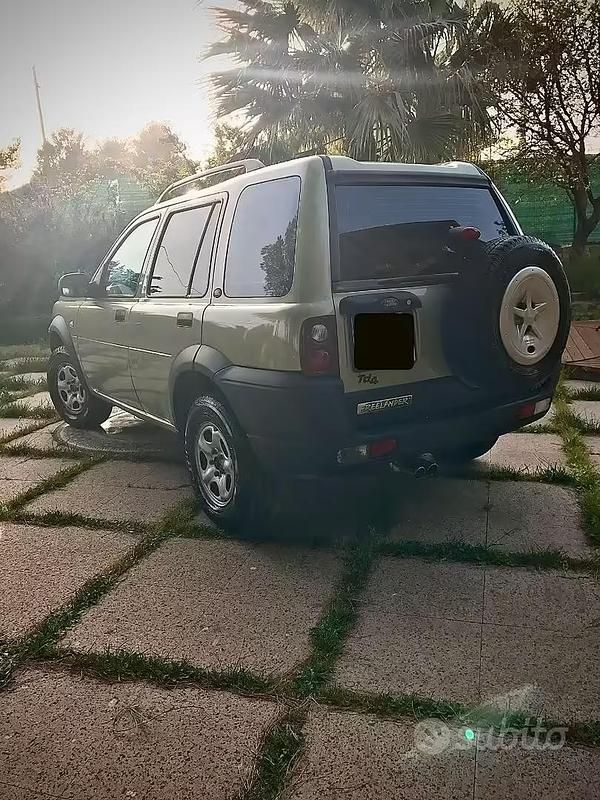 Usata Land Rover Freelander 111 CV (81 kW) 2002 Grigio SUV