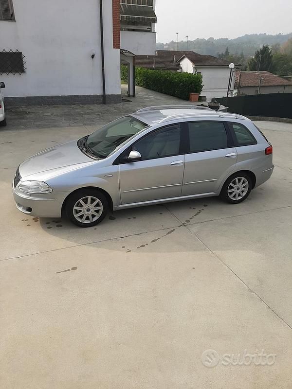 Usata Fiat Croma 150 CV (110 kW) 2007 Grigio Berlina