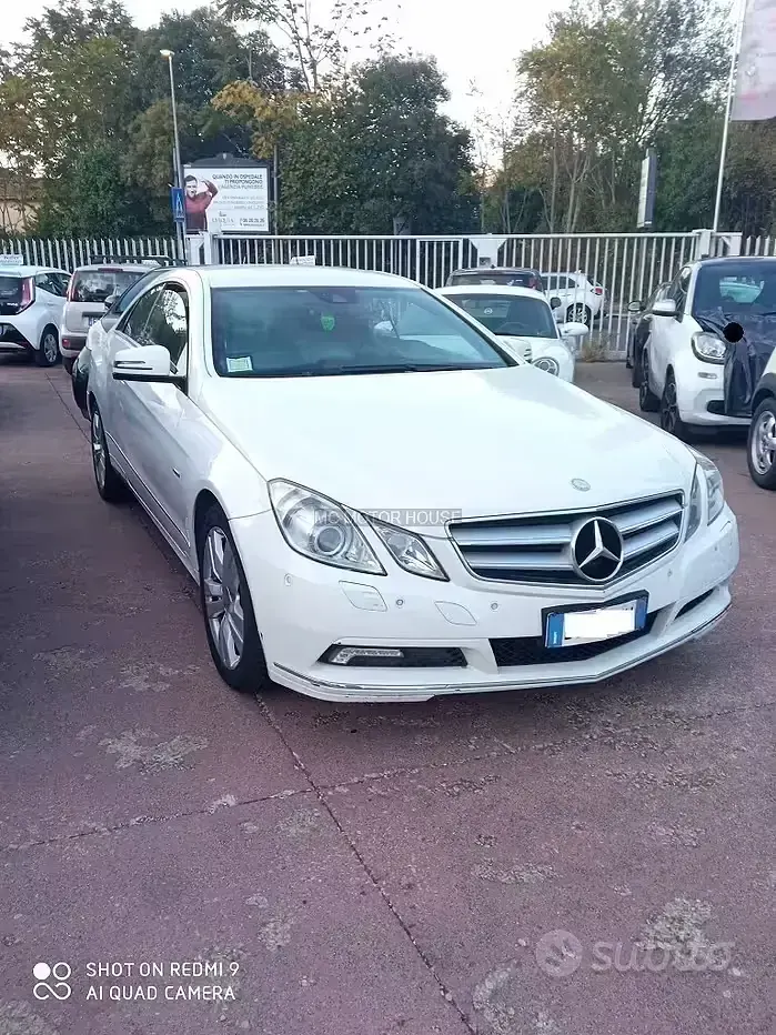 Usata Mercedes E350 231 CV (169 kW) 2010 Bianco Coupé
