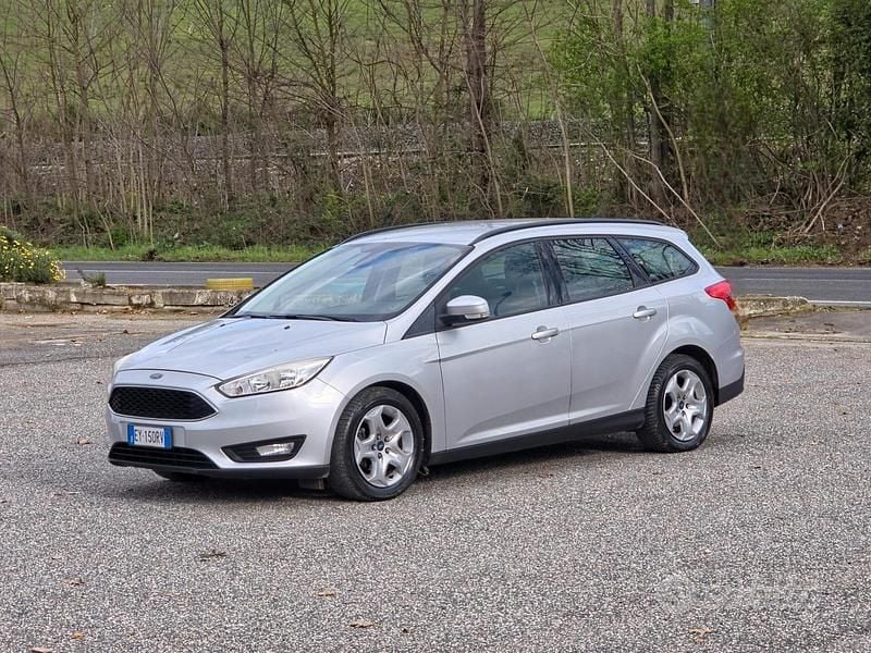 Usata Ford Focus Titanium 120 CV (88 kW) 2015 Grigio Station wagon
