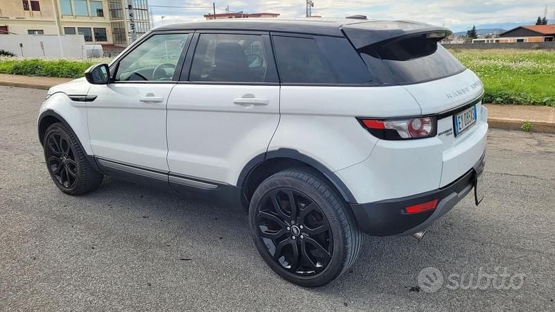 Usata Land Rover Range Rover evoque 150 CV (110 kW) 2015 Bianco Berlina