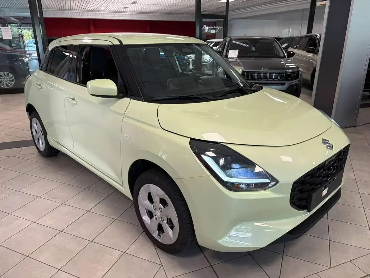 Usata Suzuki Swift 83 CV (61 kW) 2025 Other Utilitaria