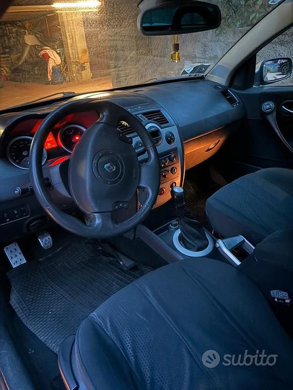 Usata Renault Mégane Cabriolet 135 CV (99 kW) 2004 Cabrio