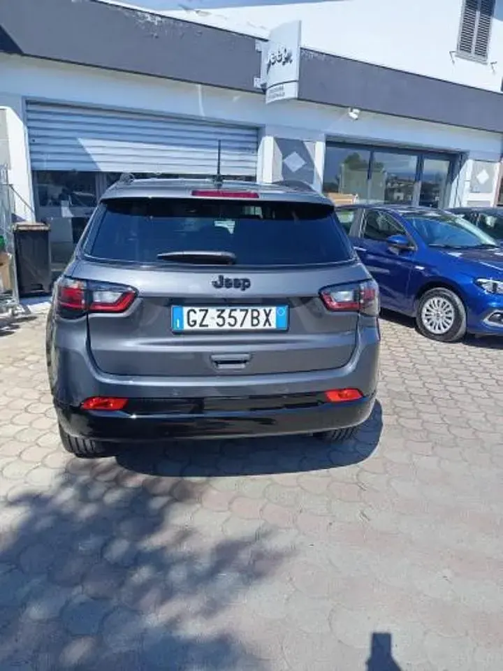 Usata Jeep Compass Altitude 130 CV (95 kW) 2025 Grigio SUV