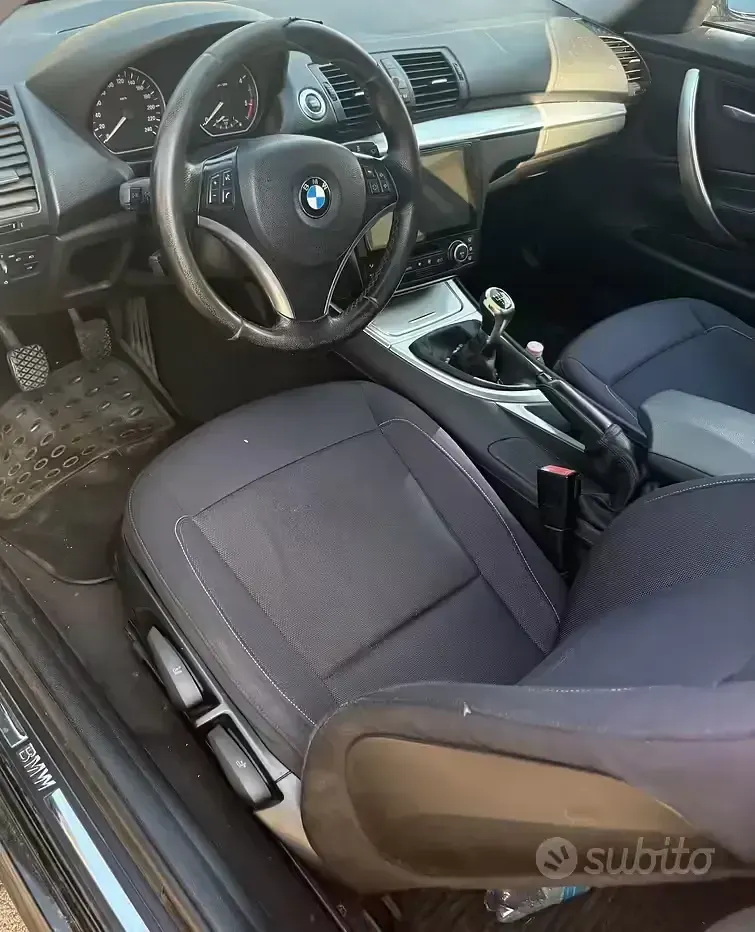 Usata BMW 118 143 CV (105 kW) 2012 Nero Utilitaria