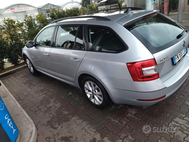 Usata Skoda Octavia 116 CV (85 kW) 2018 Grigio Station wagon