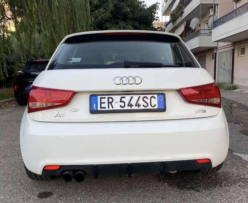 Usata Audi A1 Sportback Ambition 122 CV (89 kW) 2013 Utilitaria