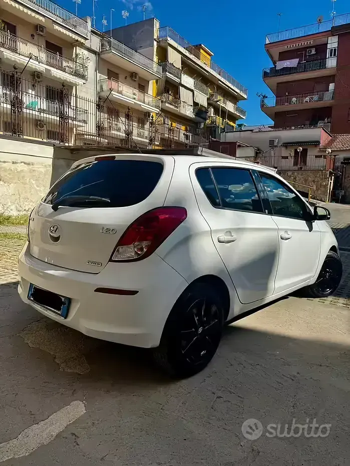 Usata Hyundai i20 75 CV (55 kW) 2014 Utilitaria