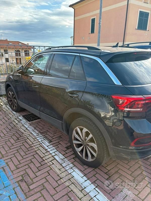 Usata VW T-Roc R-line Plus 116 CV (85 kW) 2024 Nero SUV