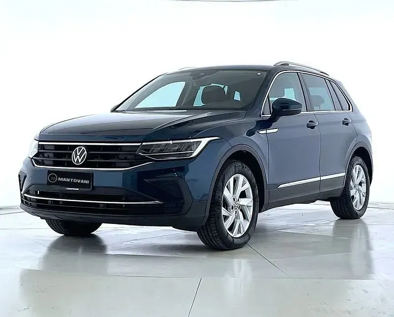 Usata VW Tiguan Life 150 CV (110 kW) 2024 Blu SUV