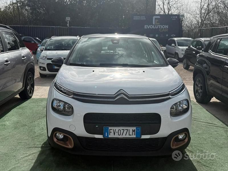 Usata Citroën C3 101 CV (74 kW) 2019 Bianco Utilitaria