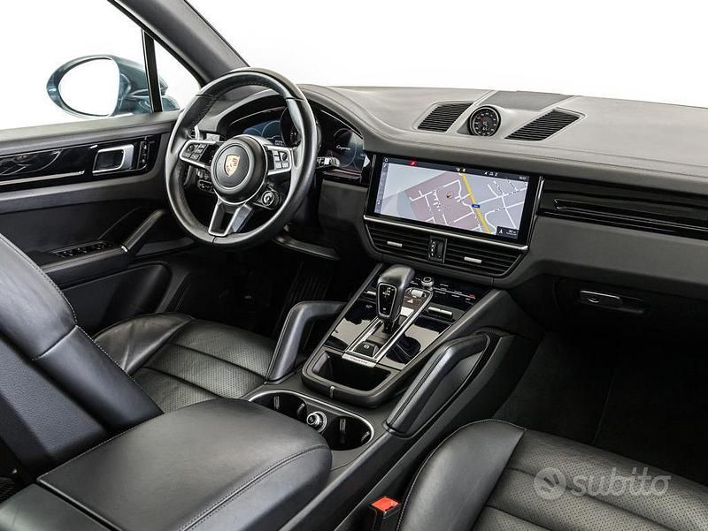 Usata Porsche Cayenne 340 CV (250 kW) 2019 Blu moonlight metallizzato SUV