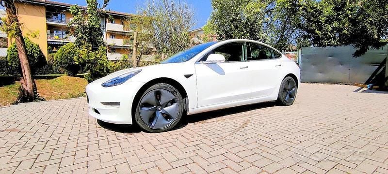 Usata Tesla Model 3 152 kW (208 CV) 2020 Bianco Berlina