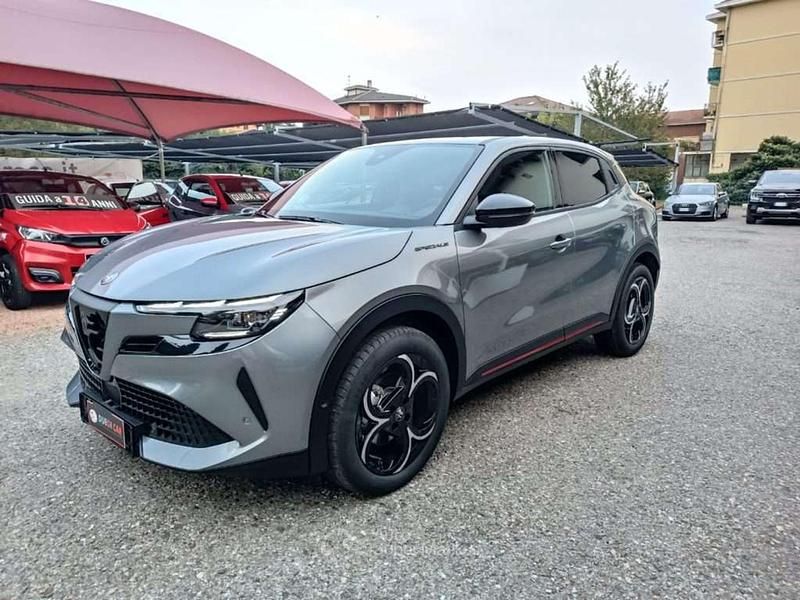 Nuova Alfa Romeo Junior Edizione Speciale 136 CV (100 kW) 2025 Grigio SUV