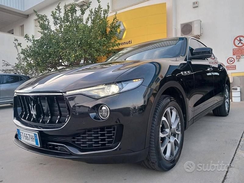 Usata Maserati Levante 250 CV (183 kW) 2018 Nero SUV