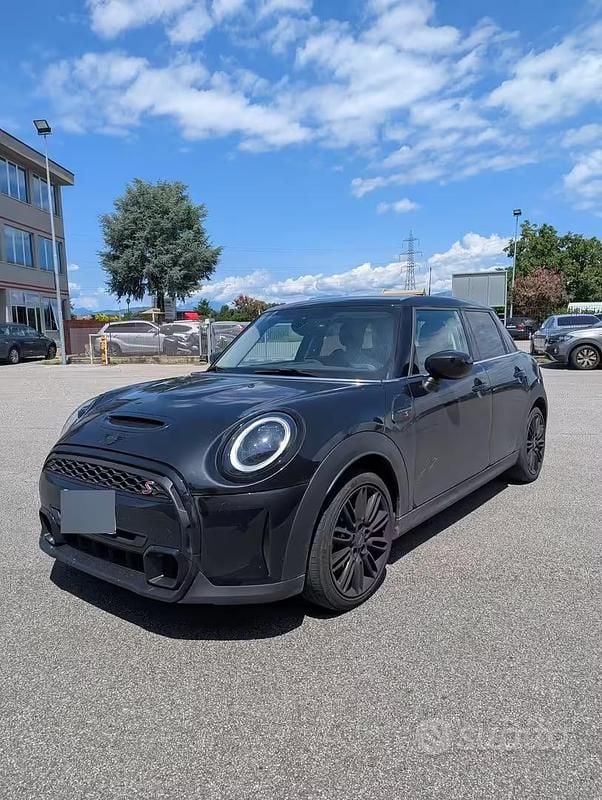 Usata Mini Cooper S 178 CV (130 kW) 2023 Nero Utilitaria