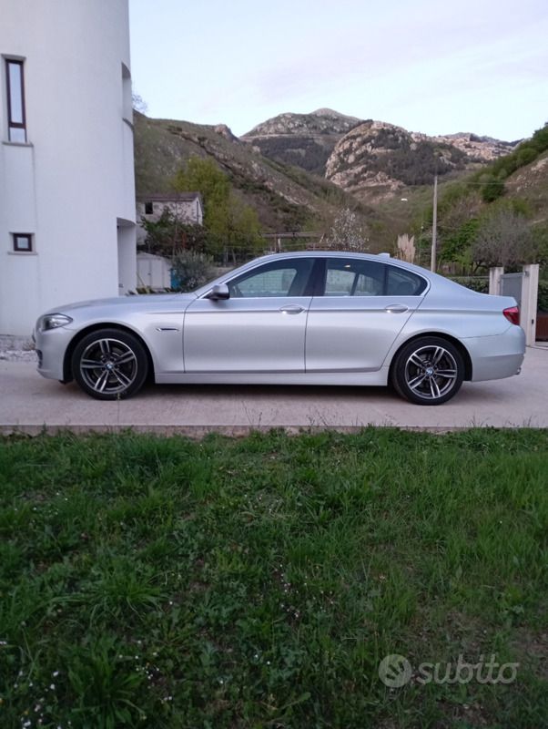 Usata BMW 520 184 CV (135 kW) 2015 Grigio Berlina