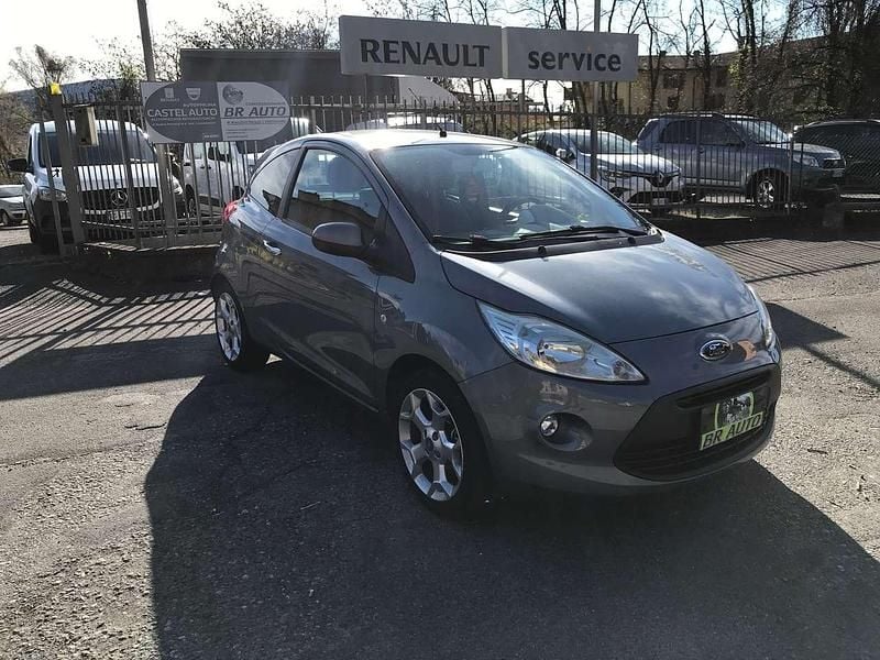 Usata Ford Ka Titanium 69 CV (50 kW) 2012 Grigio Utilitaria