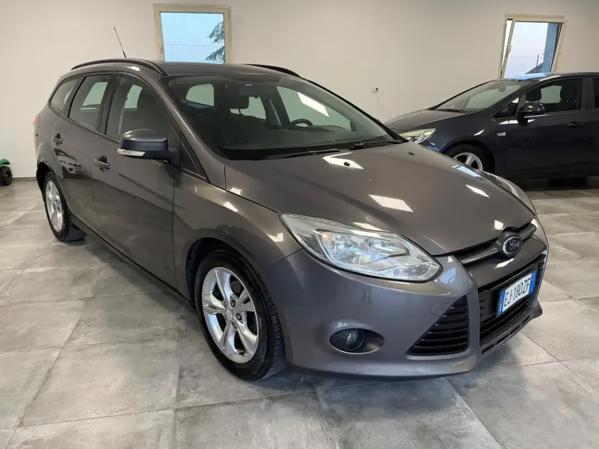 Usata Ford Focus Business Edition 115 CV (84 kW) 2011 Blu Station wagon