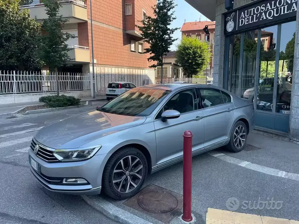 Usata VW Passat Executive 150 CV (110 kW) 2018 Grigio Berlina