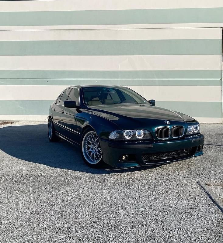 Begagnad BMW 528 1996 Grön Sedan